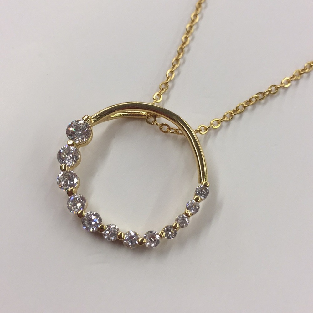 Austrian Crystal Necklace - Picture 6 of 6